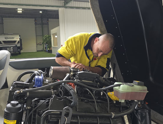 boat-servicing-2