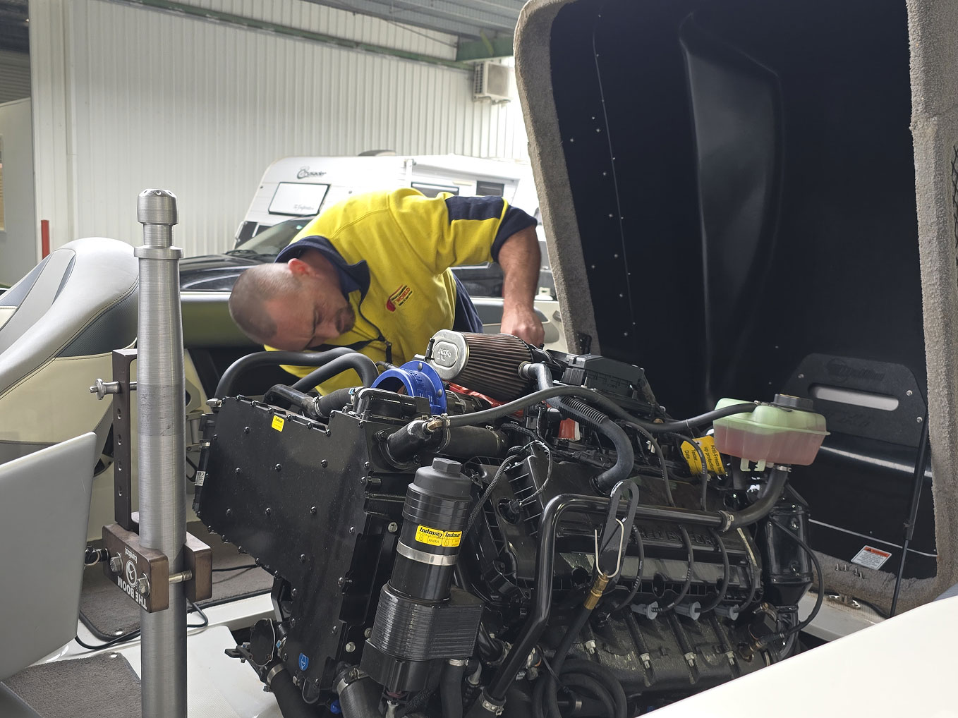 boat-servicing-1